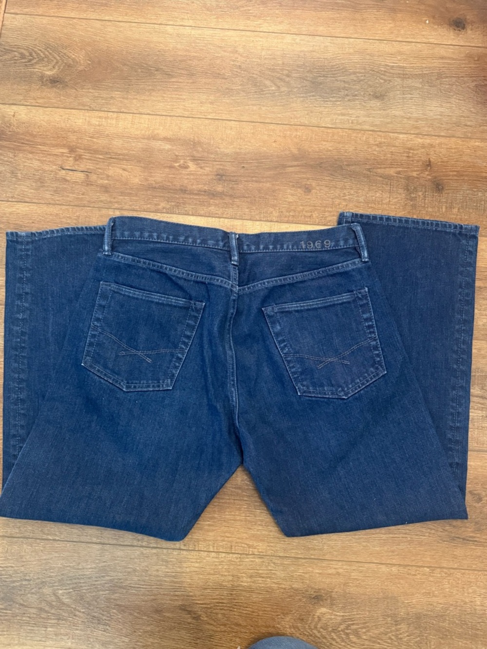 Women Gap 1969 Loose Jeans | size 33 x 30